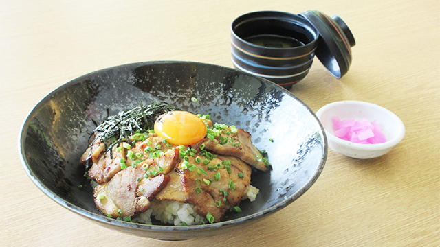 チャーシュー丼