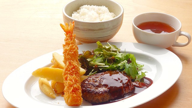 ハンバーグランチ